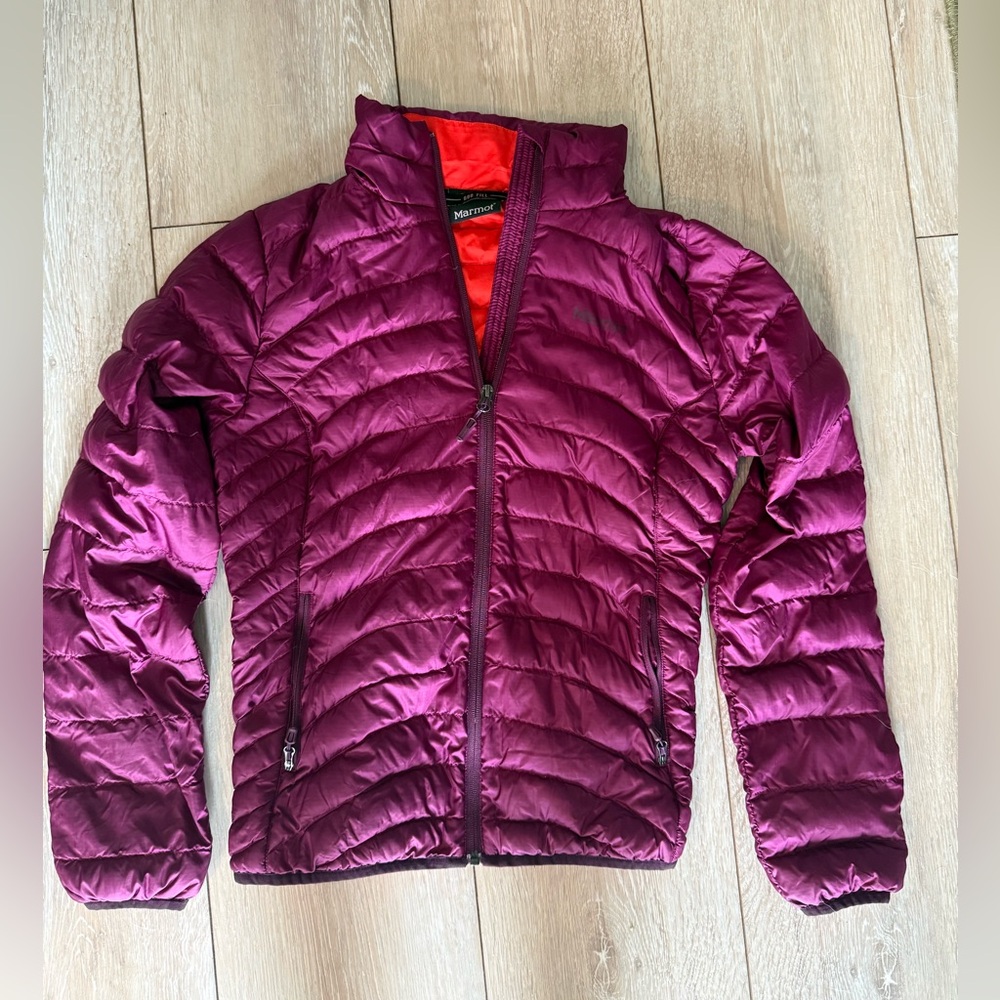 Marmot 600 fill puffer. Worn once for photo shoot.  Packable.  Warm.